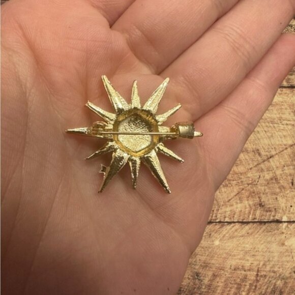 Sun & Earth Enamel Pin - Picture 2 of 3